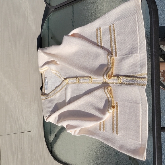 St. John Button Down Santana Knit Cardigan Sweater - Picture 8 of 11